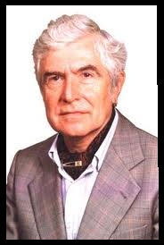 Dr. KISZELY ISTVÁN